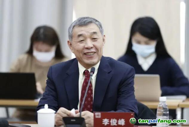氣候?qū)＜遥禾贾泻湍繕?biāo)將深刻影響未來全球產(chǎn)業(yè)鏈的重組、重構(gòu)