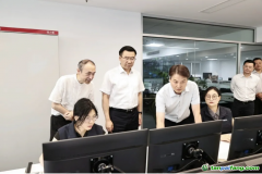 促進(jìn)全域綠色低碳化發(fā)展，上海虹口區(qū)領(lǐng)導(dǎo)調(diào)研綠色低碳產(chǎn)業(yè)